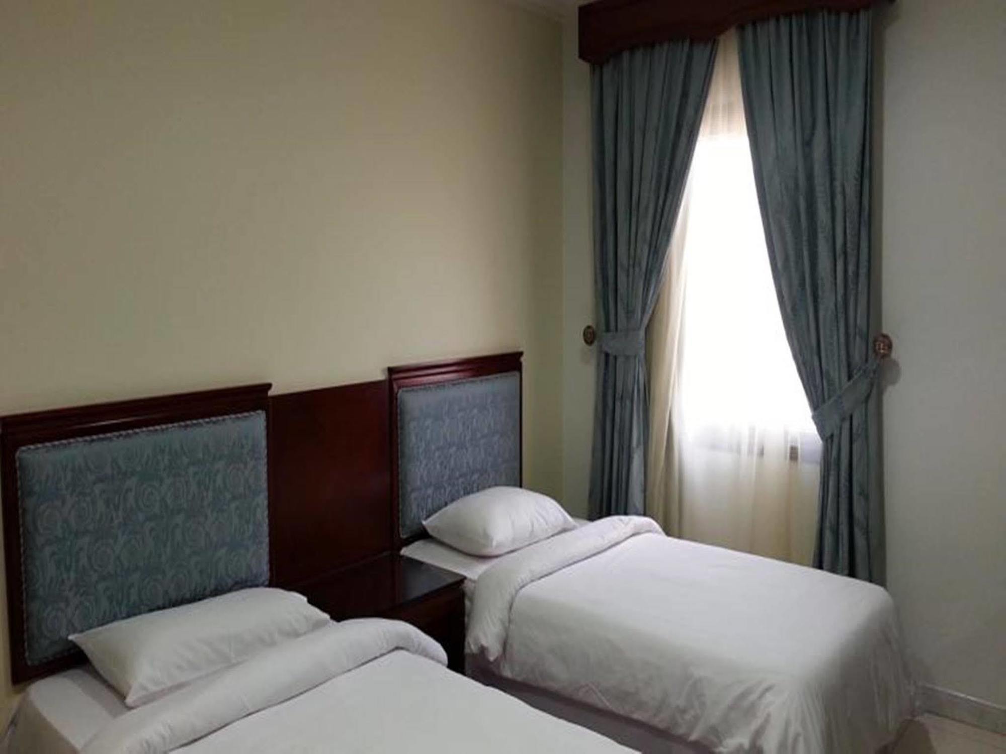 Refaaf Al Azizia Hotel La Mecque Extérieur photo