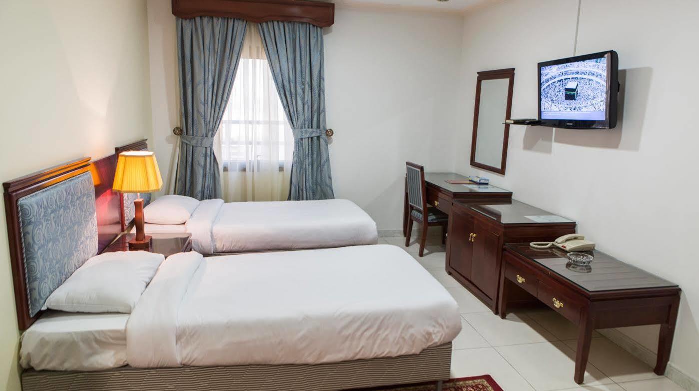 Refaaf Al Azizia Hotel La Mecque Extérieur photo